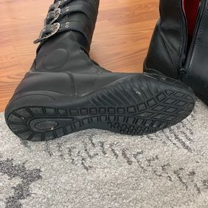 Motorcycle boots